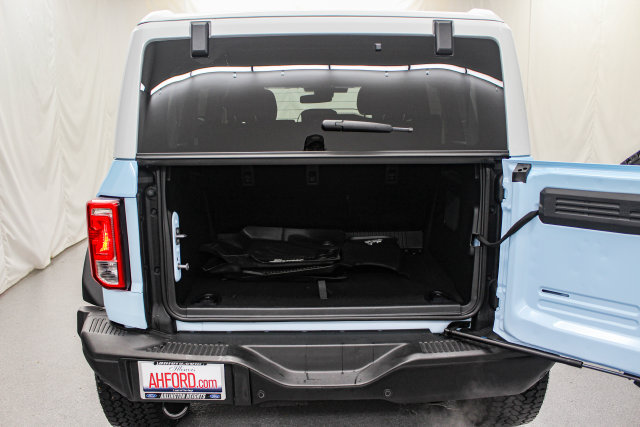 Used 2025 Ford Bronco Heritage Edition AWD/4WD image 8