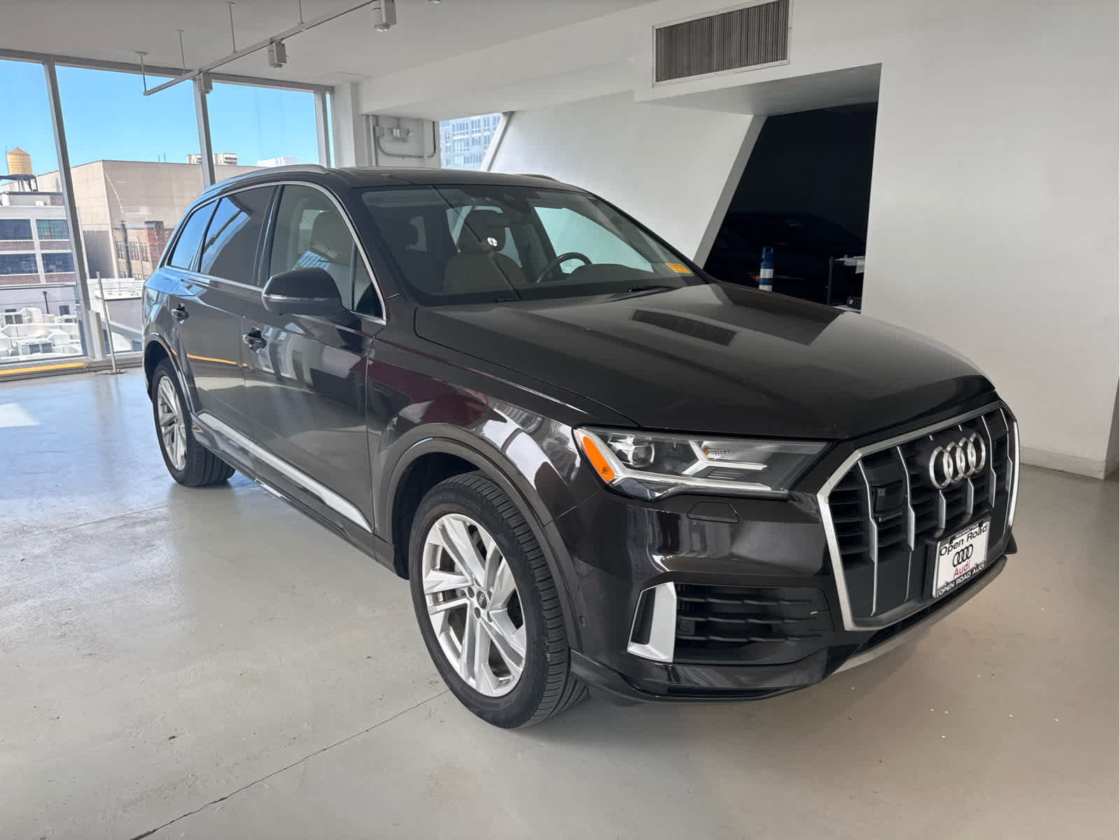 Used 2023 Audi Q7 3.0T Premium Plus w/ Premium Plus Package AWD/4WD image 4