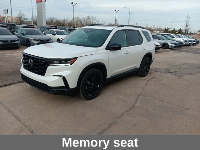 New 2025 Honda Pilot Black Edition image 8