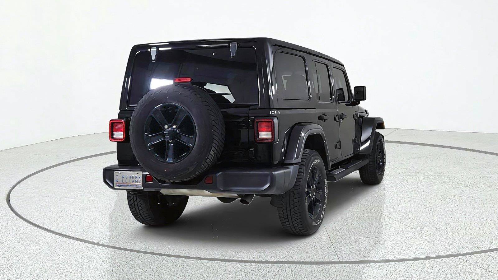 Used 2021 Jeep Wrangler Unlimited Sahara AWD/4WD image 6
