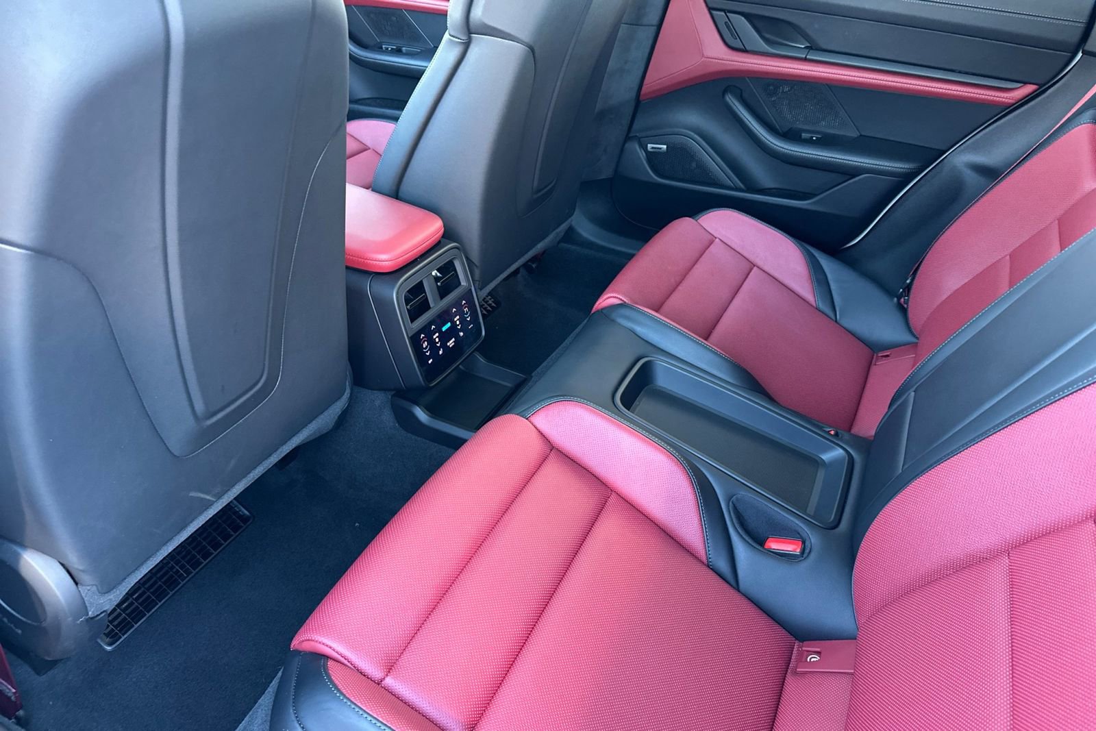 Certified 2025 Porsche Taycan Turbo image 15