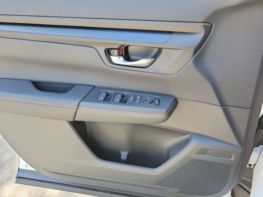 Used 2025 Honda CR-V Sport image 17