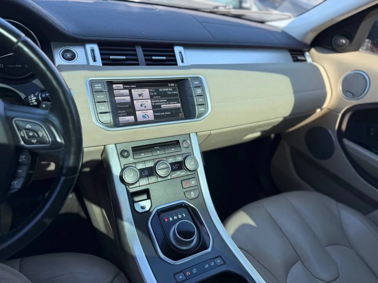 Used 2014 Land Rover Range Rover Evoque Pure Premium AWD/4WD image 49