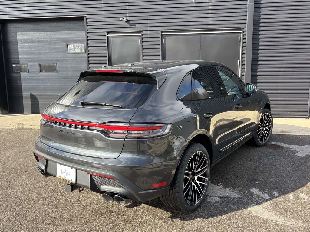 New 2026 Porsche Macan S image 10