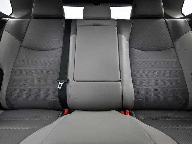 Used 2022 Toyota RAV4 Limited image 17