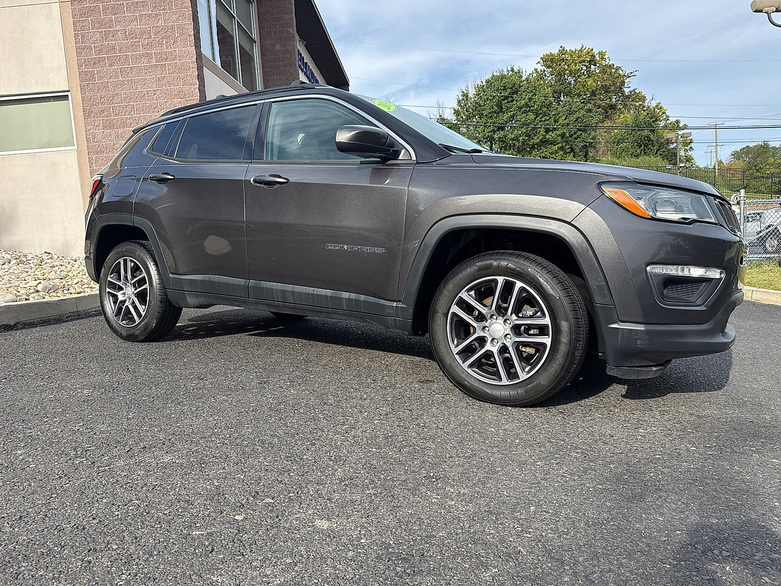 Used 2019 Jeep Compass Latitude w/ Popular Equipment Group AWD/4WD image 13