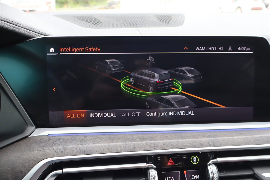 Used 2020 BMW X7 M50i AWD/4WD image 44