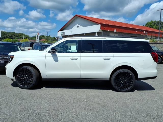 New 2027 Ford Expedition Max Platinum w/ Stealth Performance Package AWD/4WD image 3