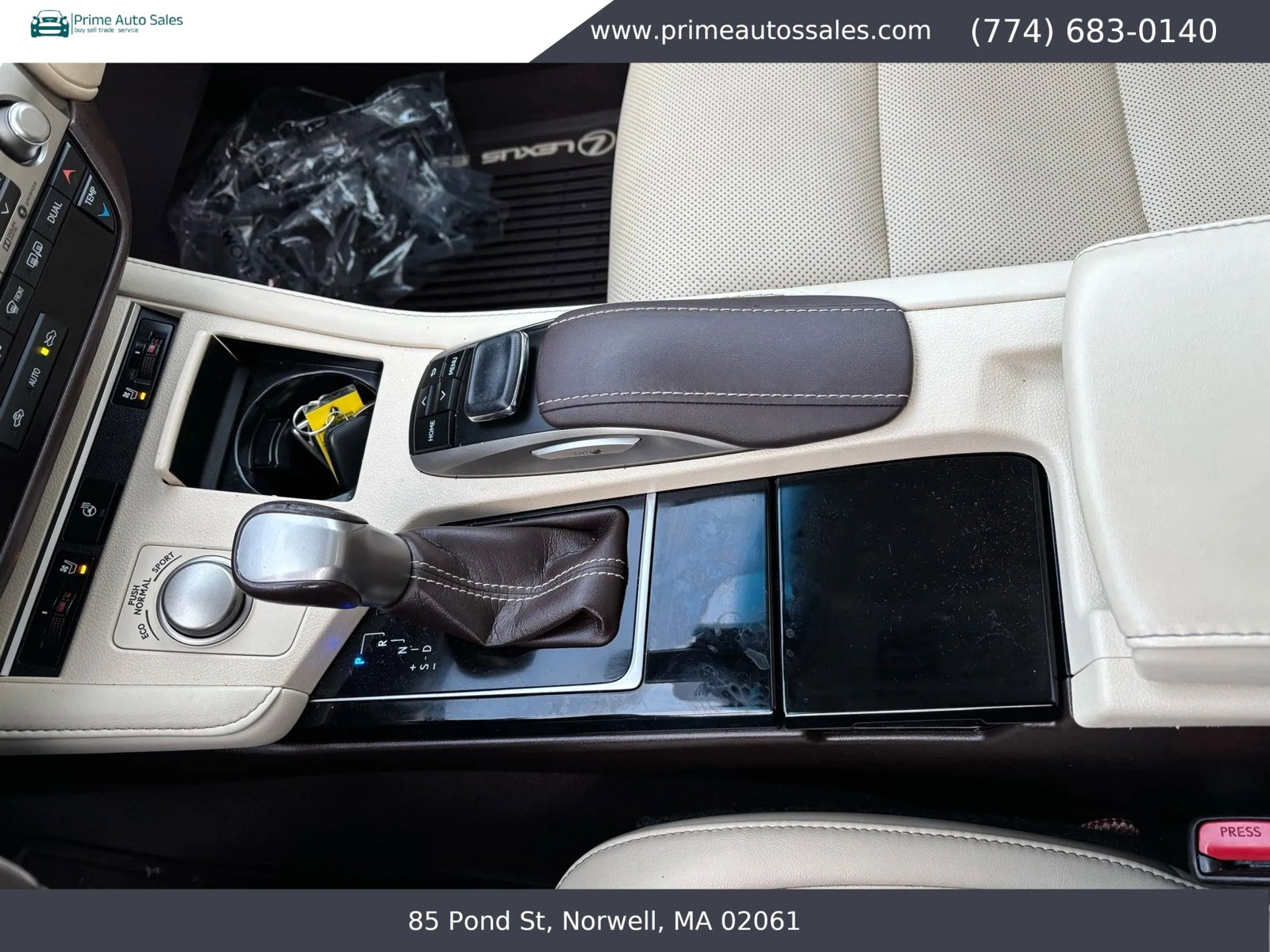 Used 2017 Lexus ES 350 w/ Navigation System Package image 29