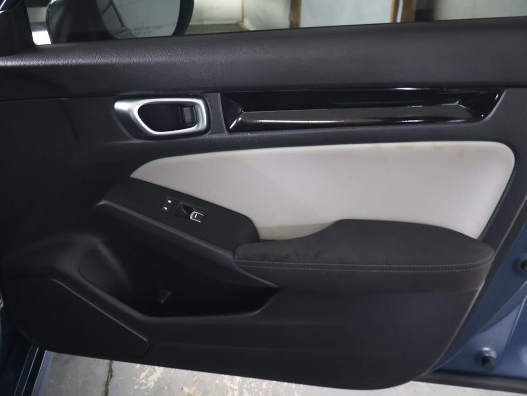 Used 2025 Honda Civic Sport Touring image 11