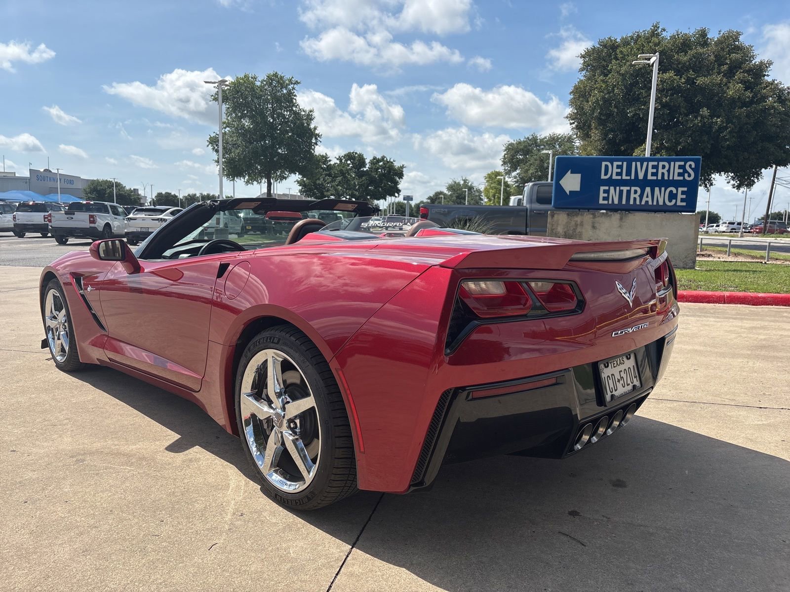 Used 2014 Chevrolet Corvette Stingray Convertible w/ 2LT Preferred Equipment Group RWD image 13