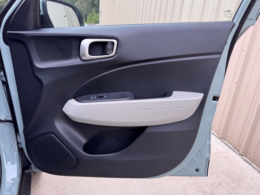 New 2026 Hyundai Venue SEL FWD image 19