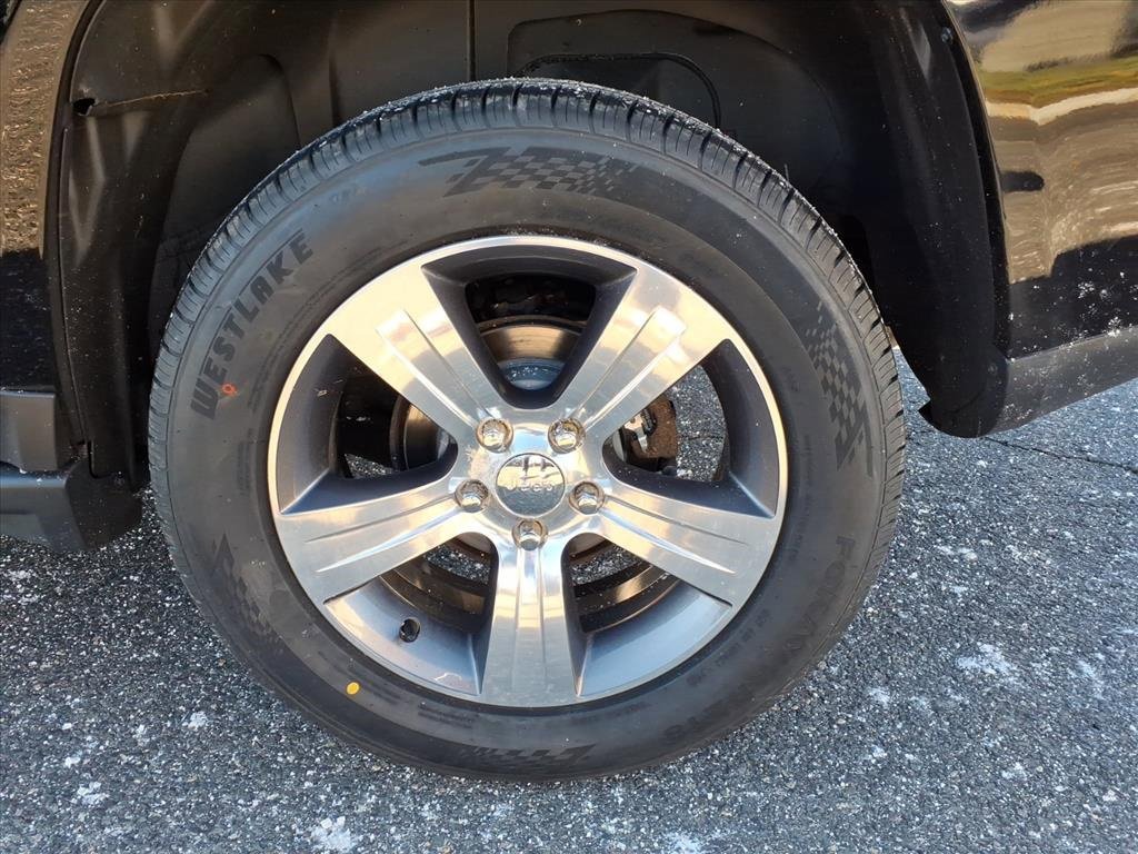 Used 2016 Jeep Compass High Altitude image 16