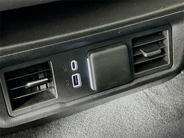 Used 2024 GMC Sierra 1500 Elevation image 32