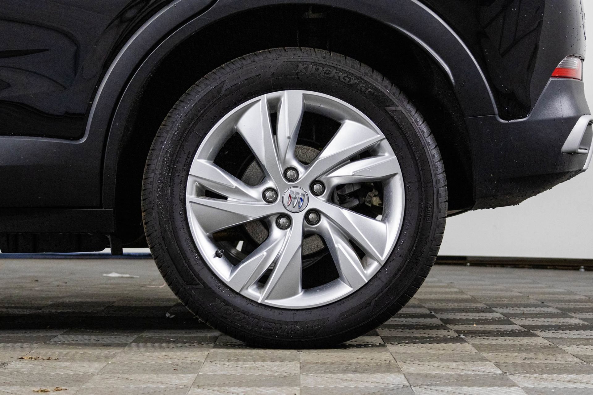 Used 2025 Buick Encore GX Preferred image 42