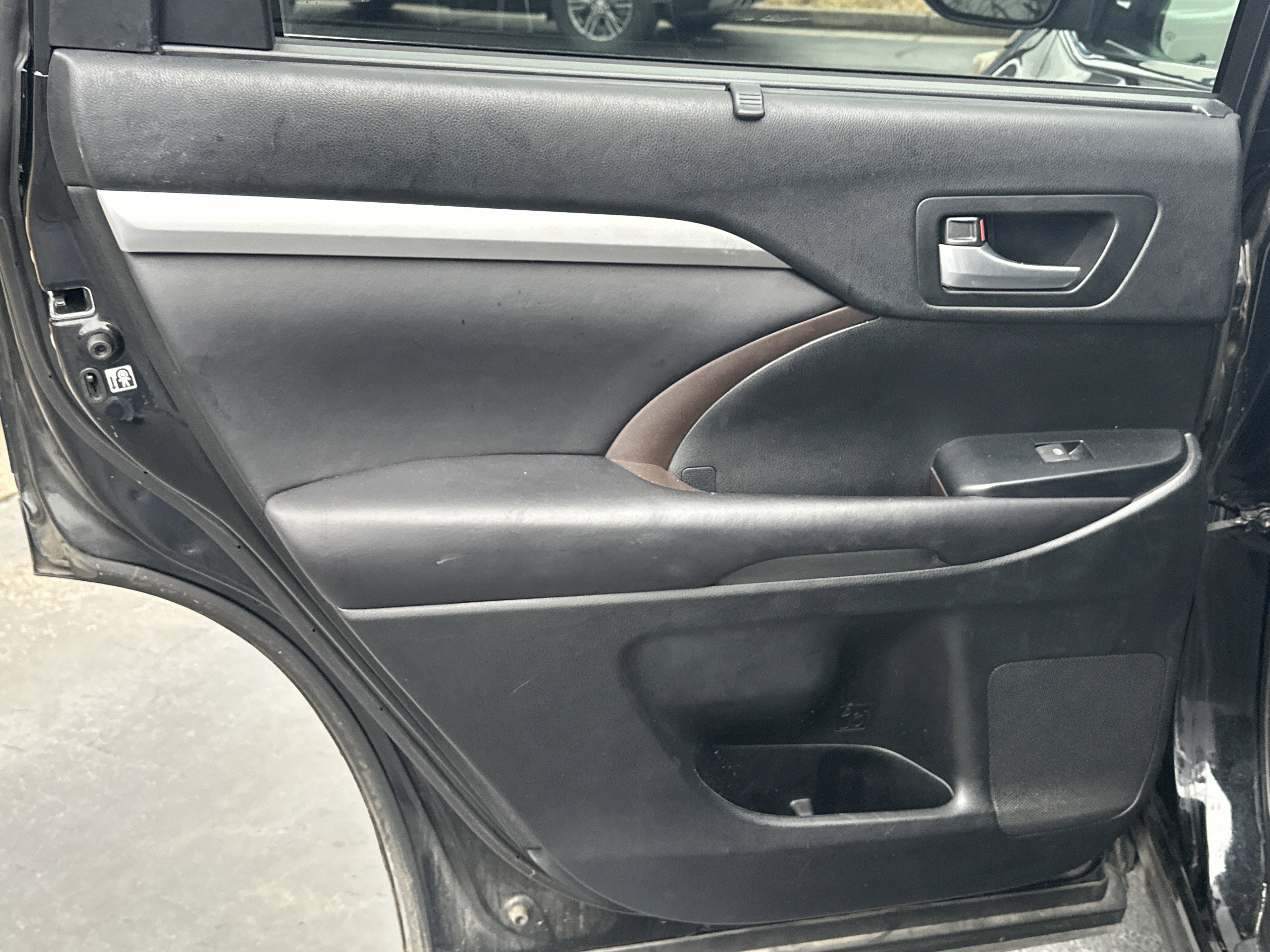 Used 2016 Toyota Highlander XLE image 20