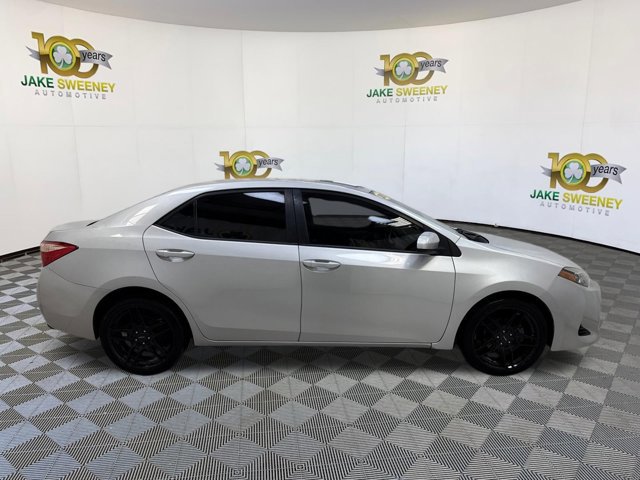 Used 2019 Toyota Corolla LE image 11