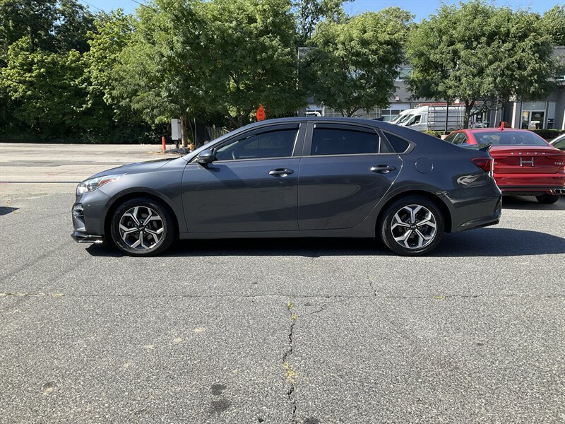 Used 2021 Kia Forte LXS FWD image 8