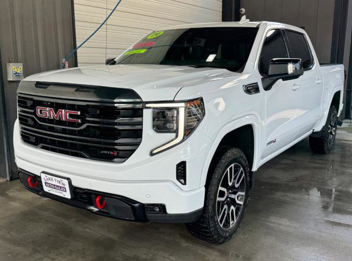 Used 2024 GMC Sierra 1500 AT4 w/ Technology Package image 8