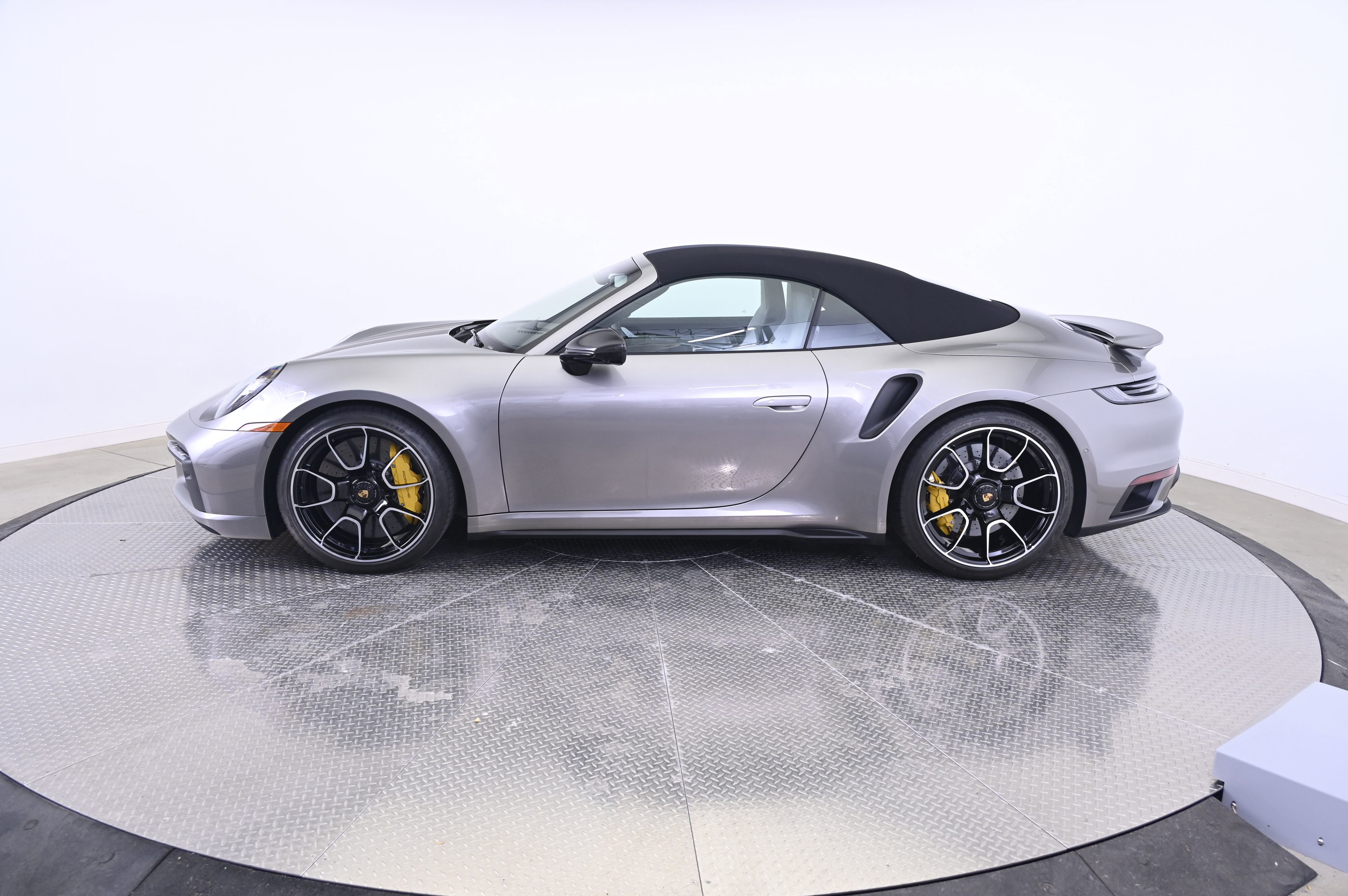 Certified 2025 Porsche 911 Turbo S AWD/4WD image 12
