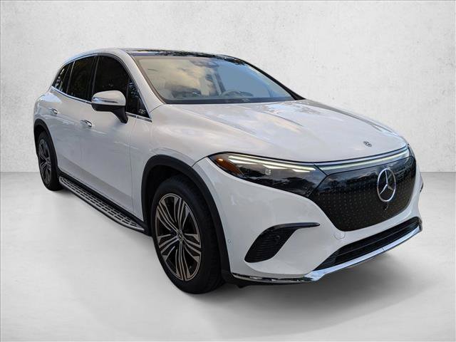 Used 2023 Mercedes-Benz EQS 450+ SUV image 3