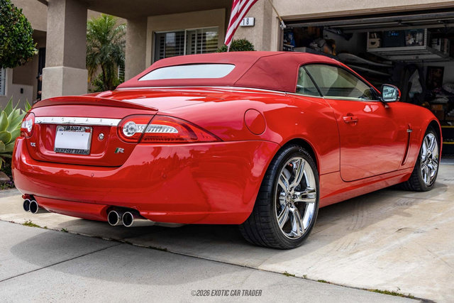 Used 2010 Jaguar XKR R RWD image 17