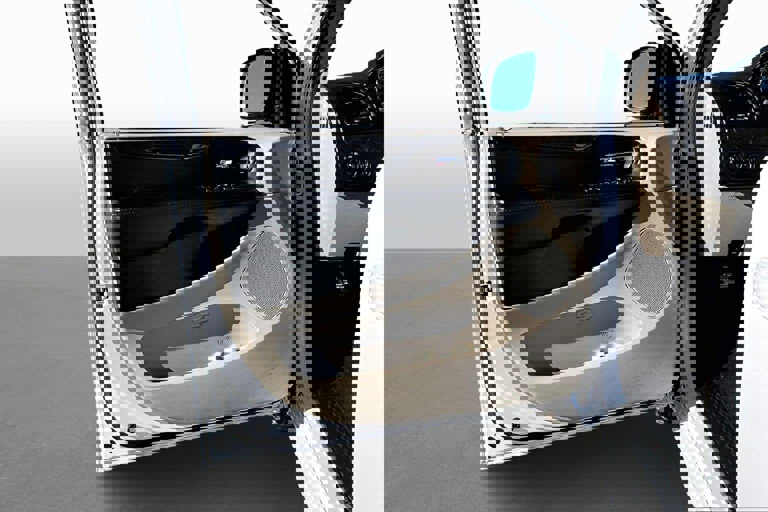 Used 2018 Dodge Grand Caravan SE w/ UConnect Hands-Free Group image 16