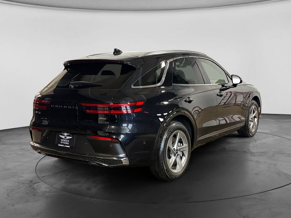Used 2026 Genesis GV70 2.5T Advanced AWD/4WD image 3