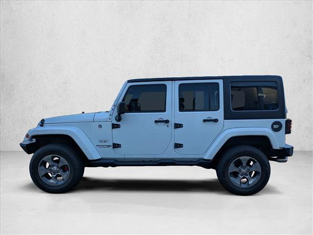 Used 2018 Jeep Wrangler Unlimited Sahara w/ Connectivity Group AWD/4WD image 8