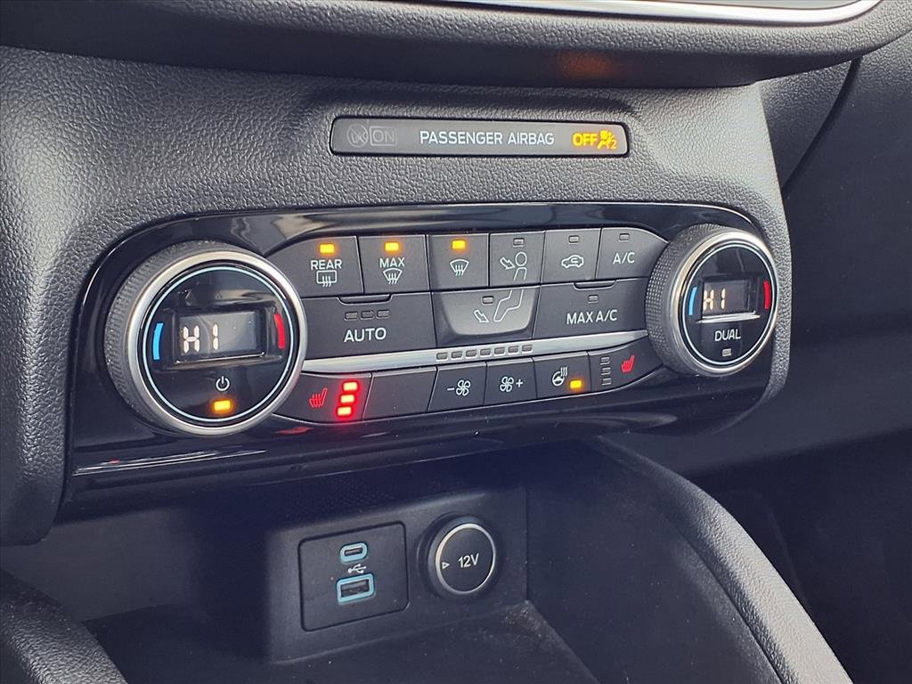 Used 2021 Ford Escape Titanium w/ Class II Trailer Tow Package image 14