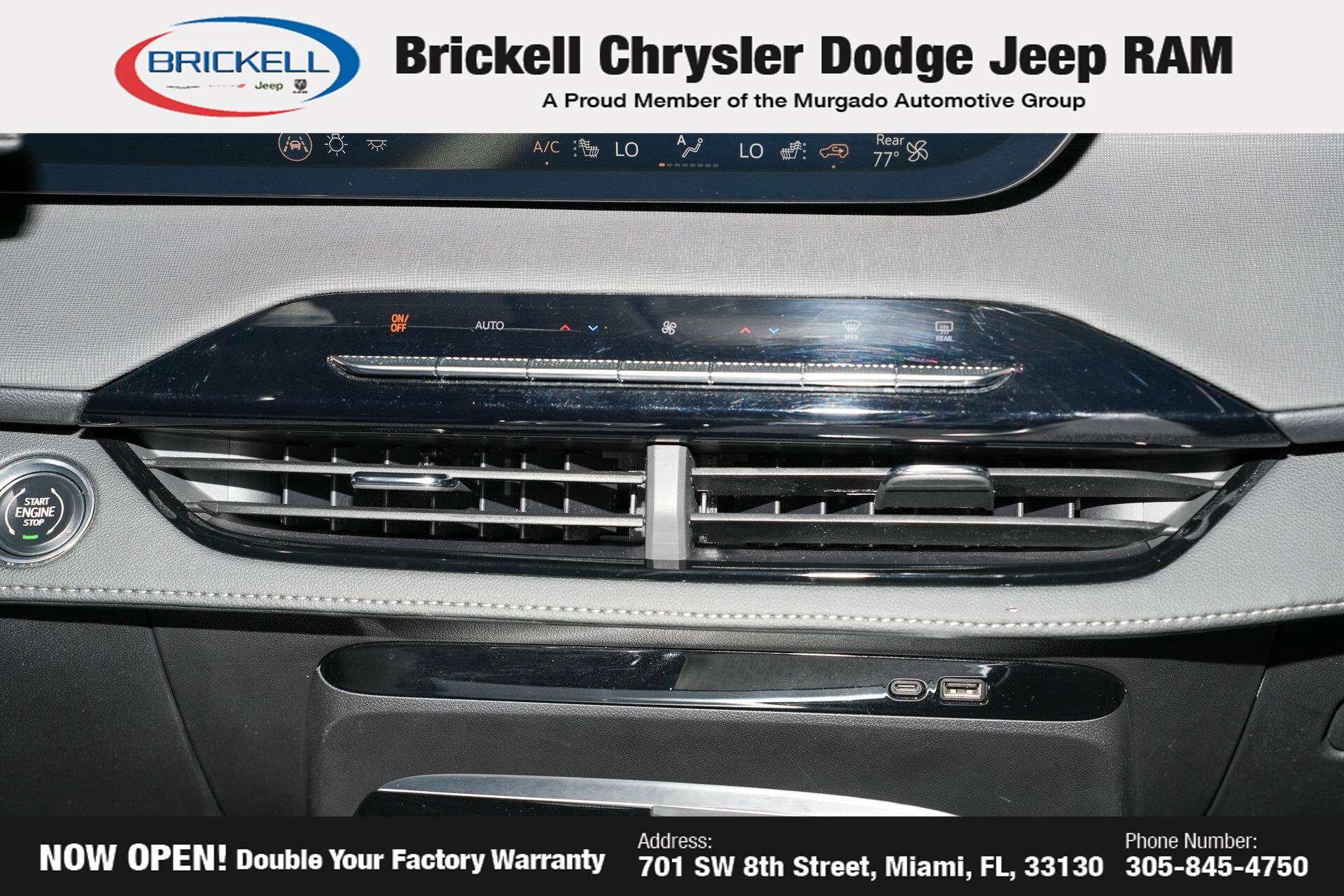 Used 2025 Buick Enclave Preferred FWD image 28