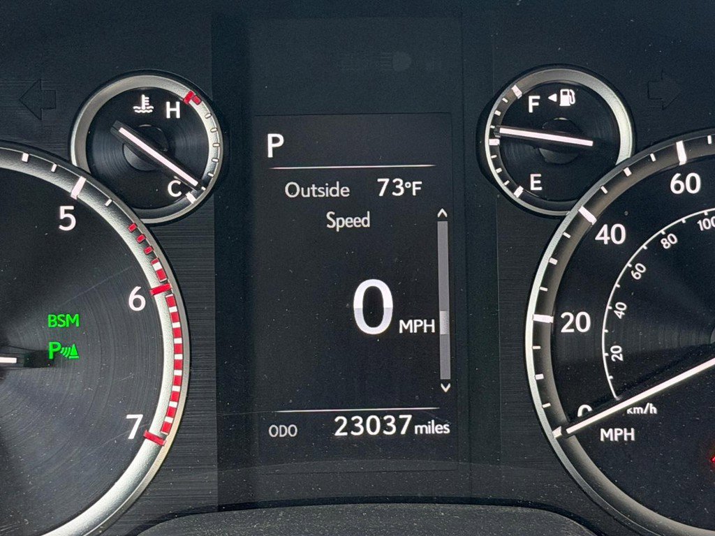 Used 2023 Lexus GX 460 Premium AWD/4WD image 22