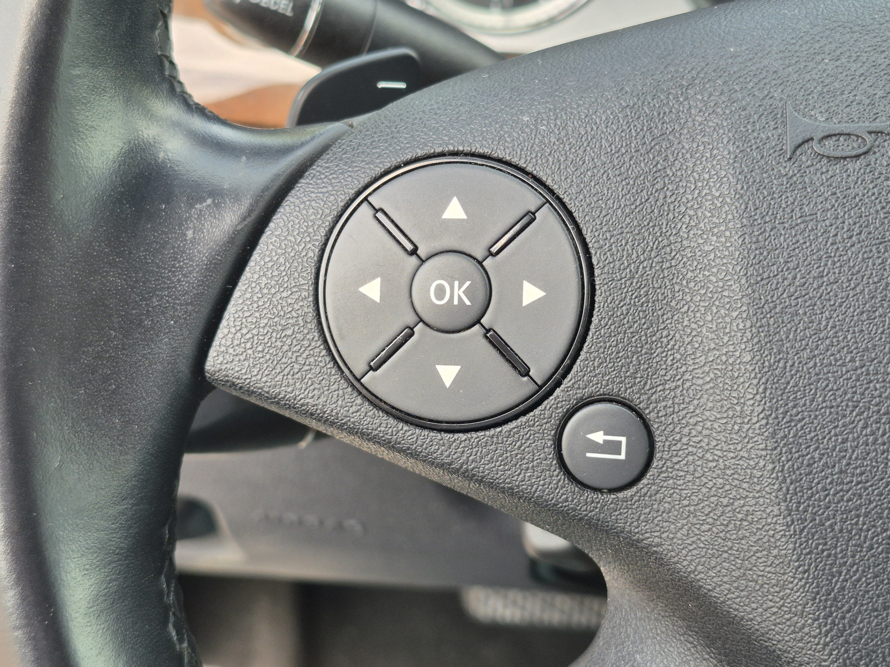 Used 2012 Mercedes-Benz E 350 4MATIC Sedan image 30