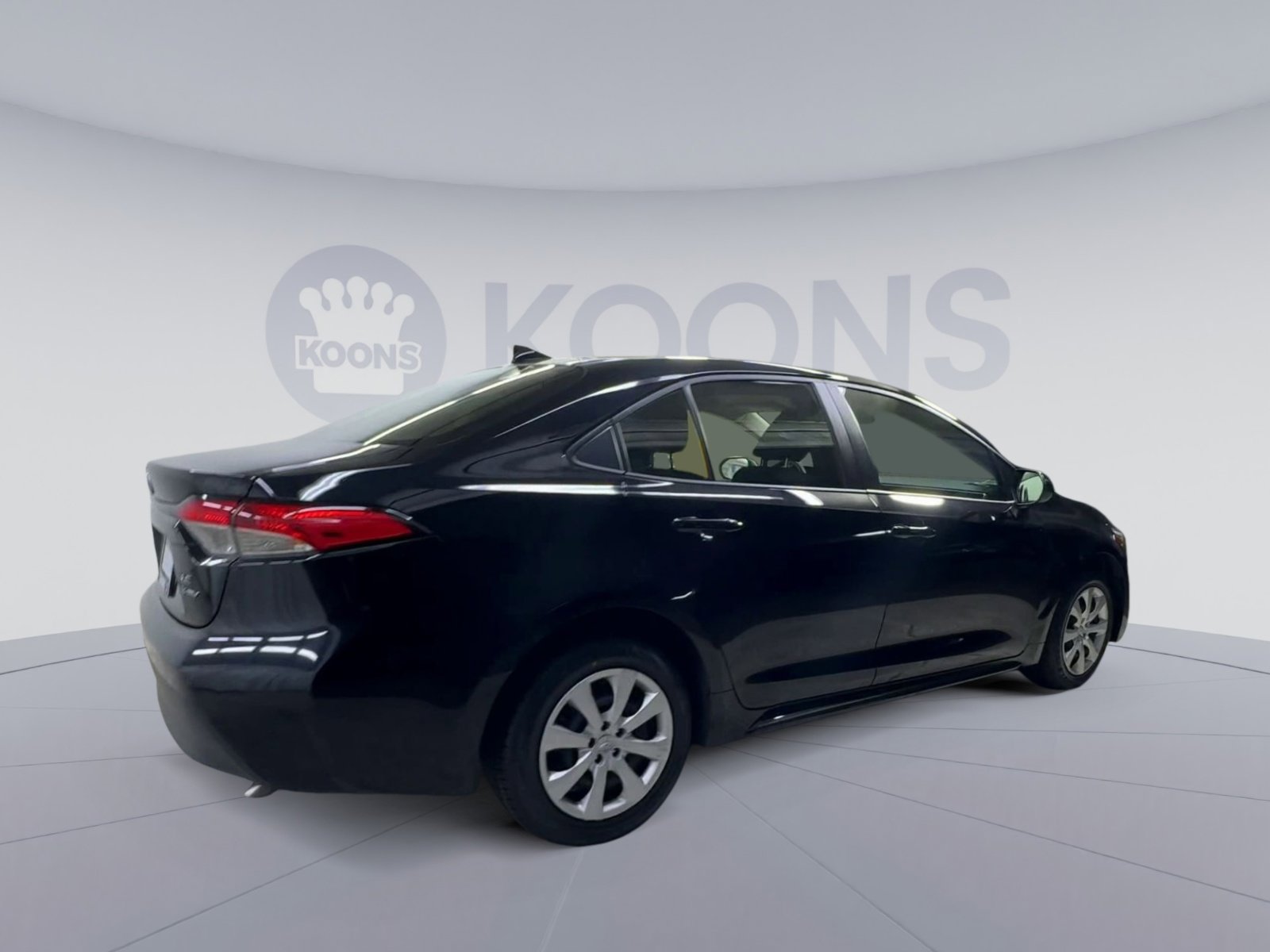 Used 2025 Toyota Corolla LE image 11