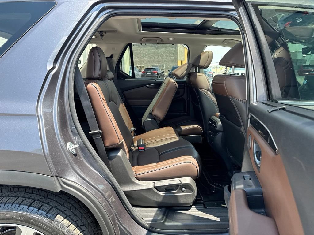 Used 2025 Honda Pilot Elite image 42