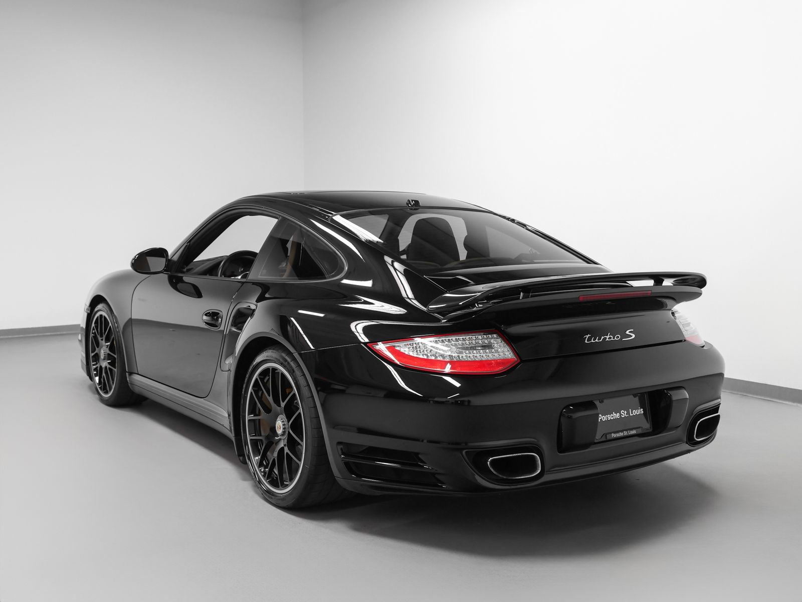 Used 2012 Porsche 911 Turbo S AWD/4WD image 3