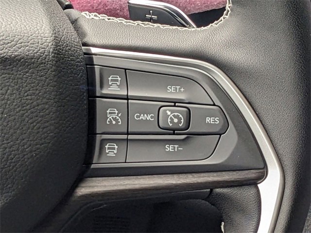 New 2025 Jeep Grand Cherokee Limited image 16