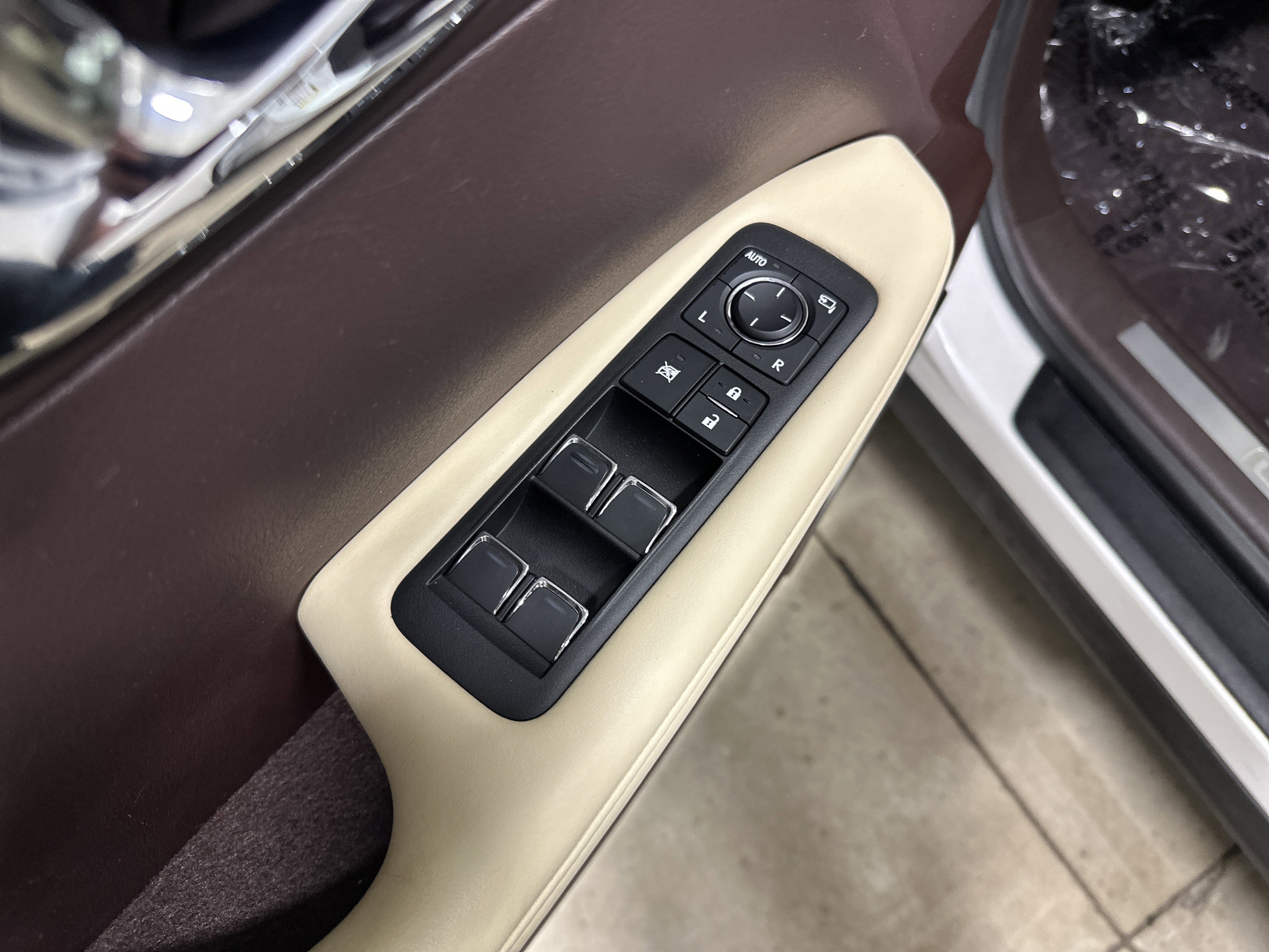 Used 2019 Lexus RX 350 AWD w/ Navigation Package image 15