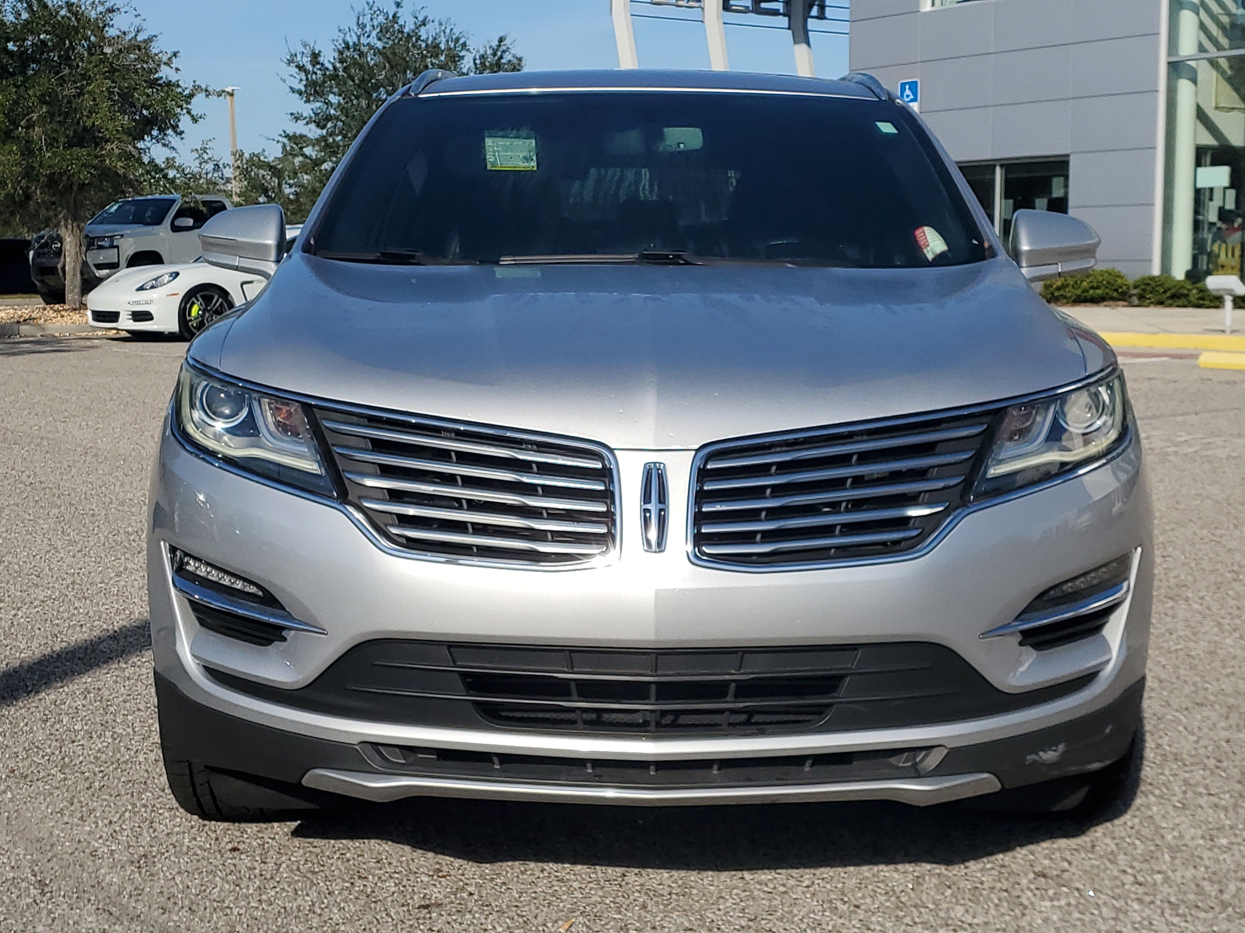 Used 2018 Lincoln MKC Premiere image 2