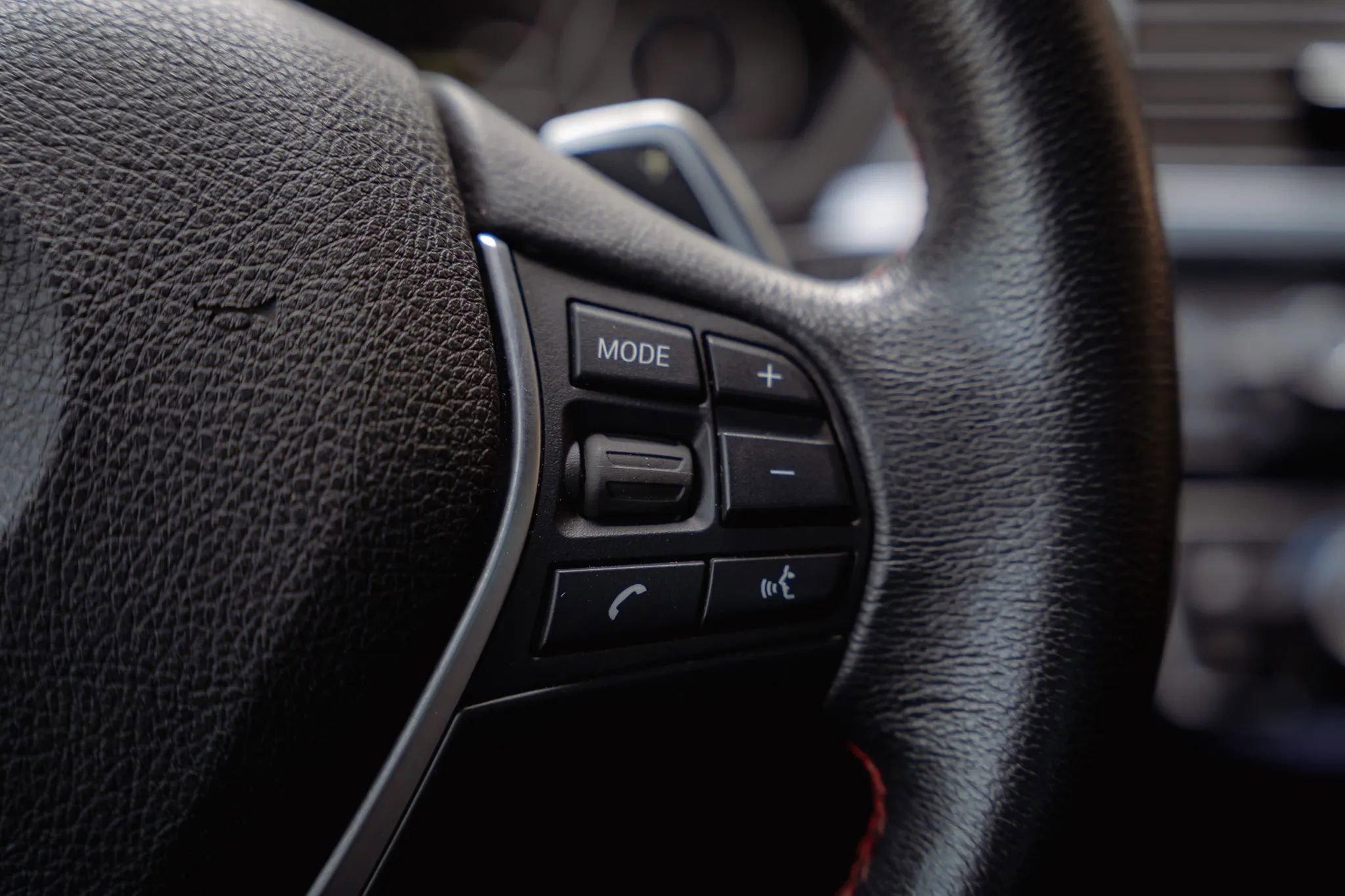 Used 2018 BMW 330e 330e iPerformance Sedan 4D image 43