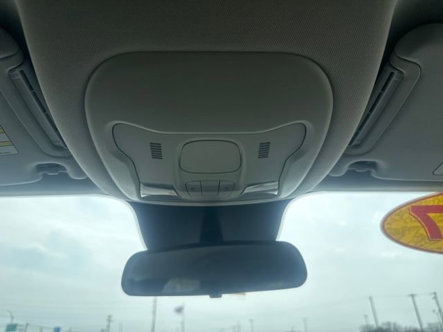 Used 2017 Jeep Renegade Sport w/ Power & Air Group image 22