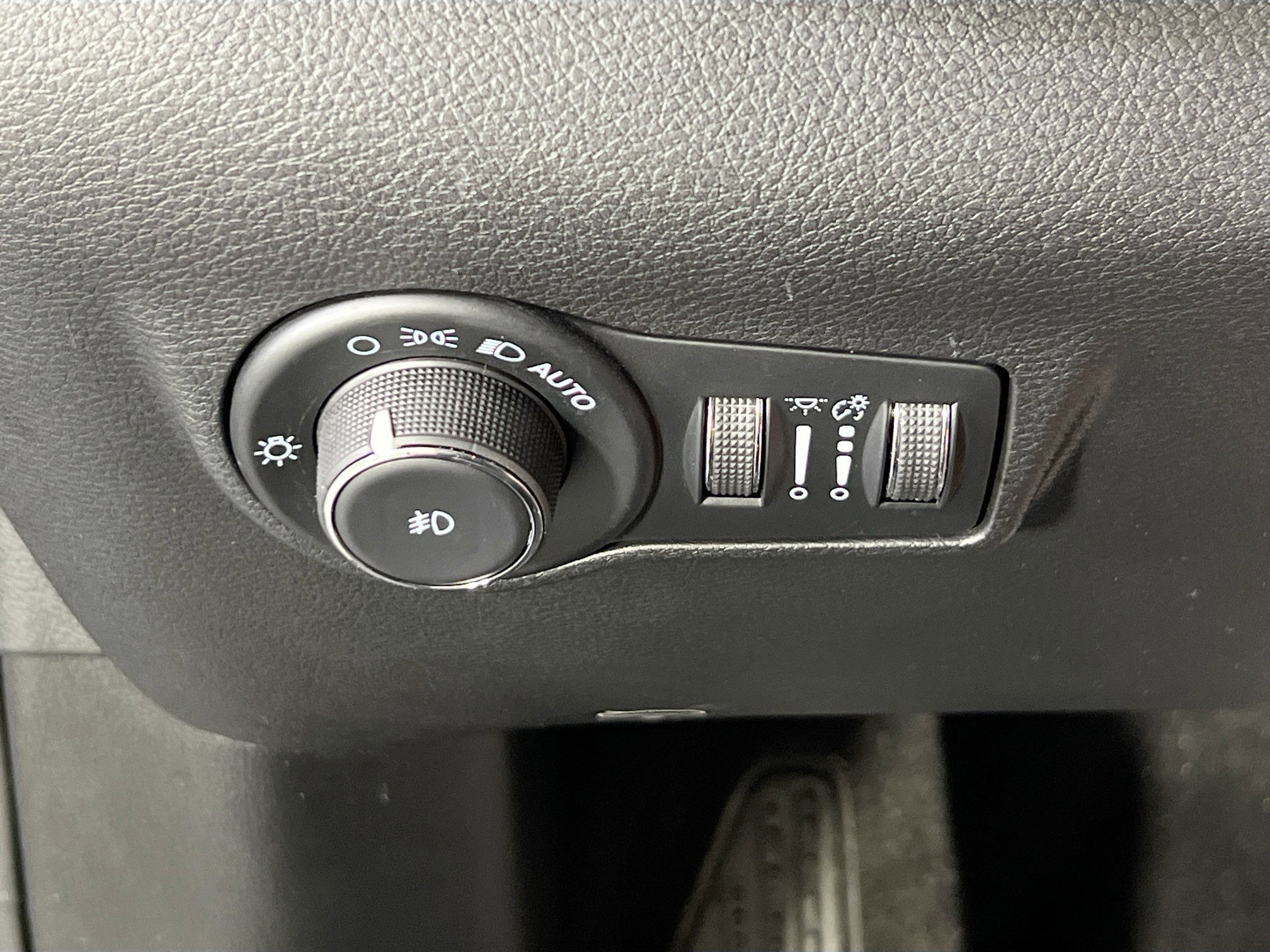 Used 2022 Jeep Compass Latitude w/ Convenience Group image 10