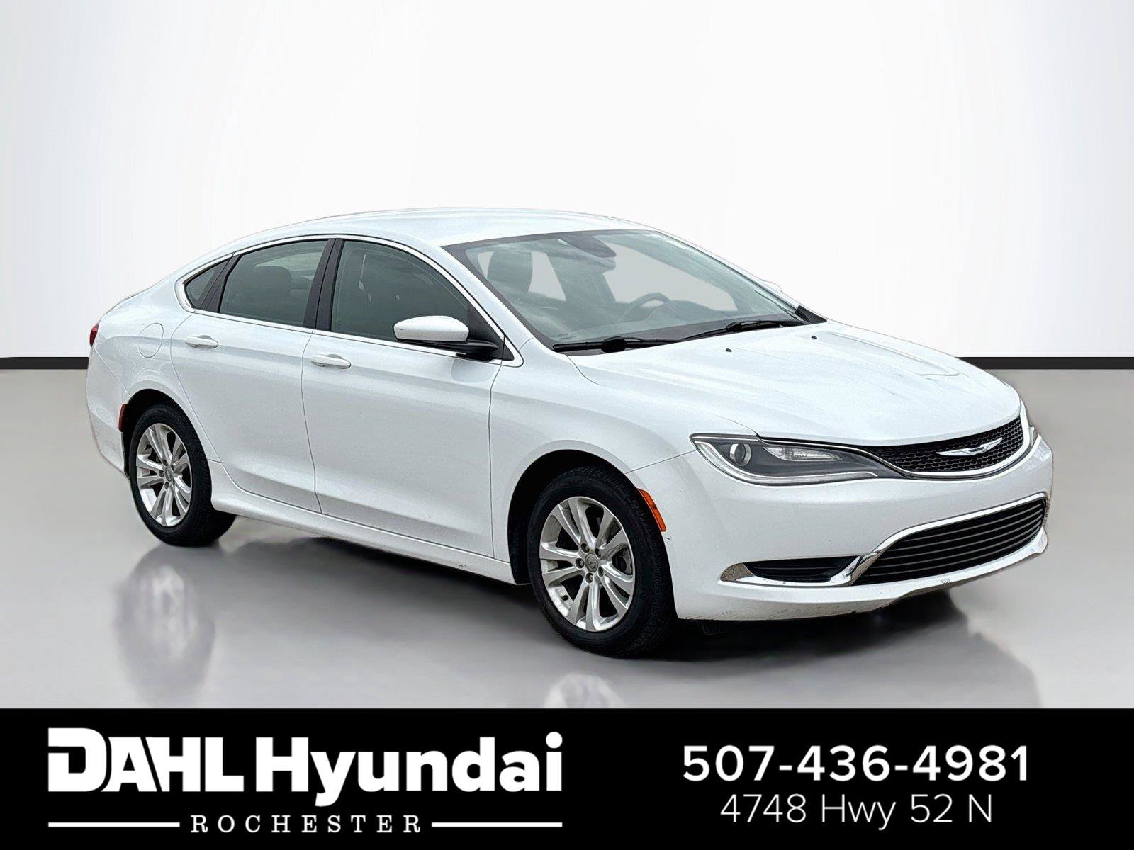 Used 2015 Chrysler 200 Limited w/ Convenience Group