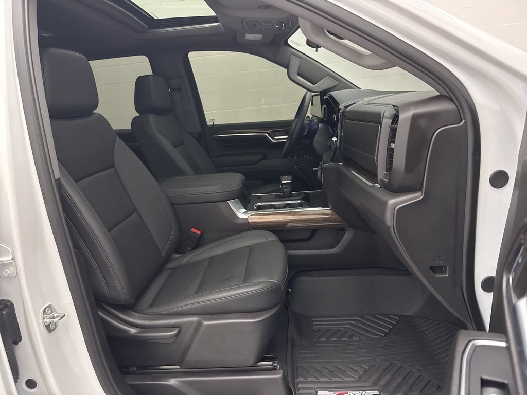 Used 2024 Chevrolet Silverado 1500 LT Trail Boss w/ Convenience Package II AWD/4WD image 49