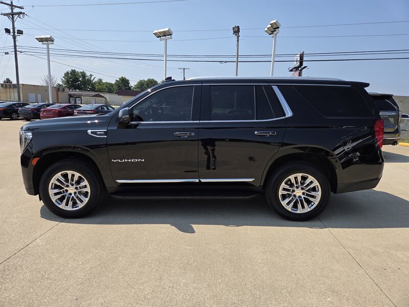 Used 2022 GMC Yukon SLT w/ SLT Premium Package AWD/4WD image 6