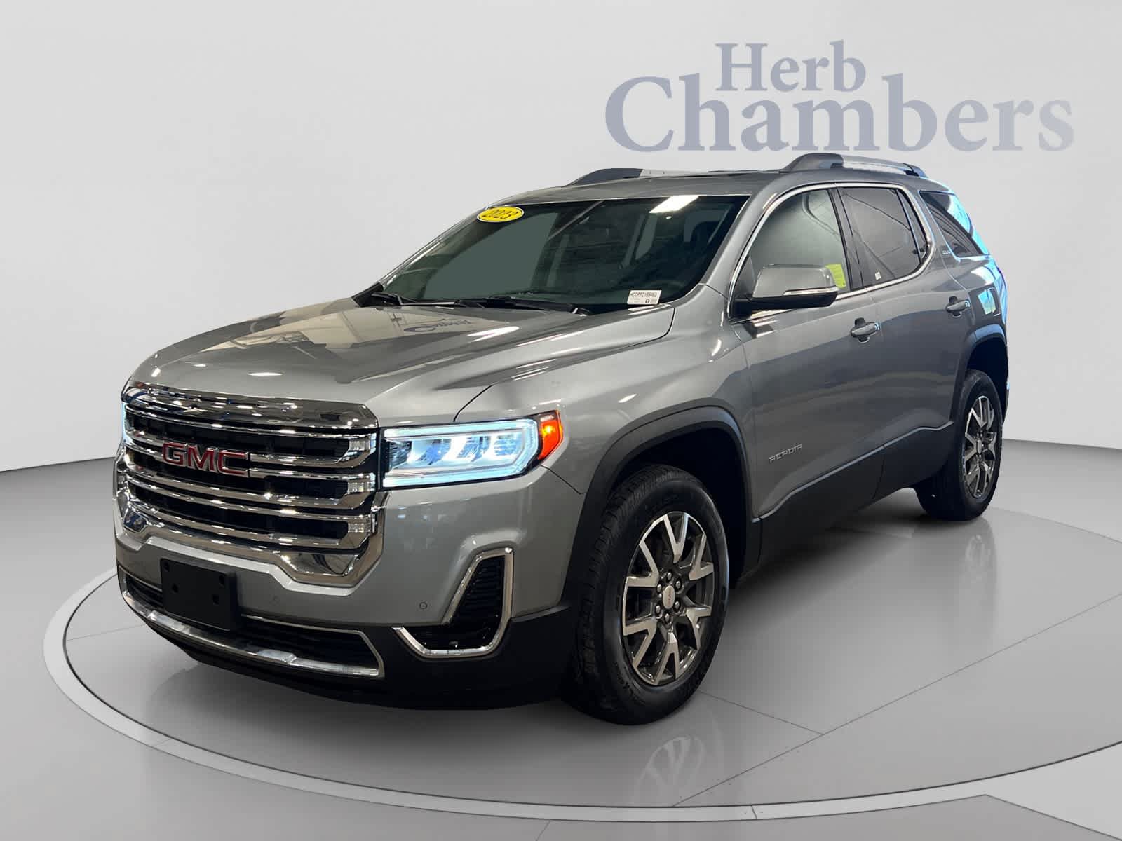 Used 2023 GMC Acadia SLE w/ Driver Convenience Package AWD/4WD image 4