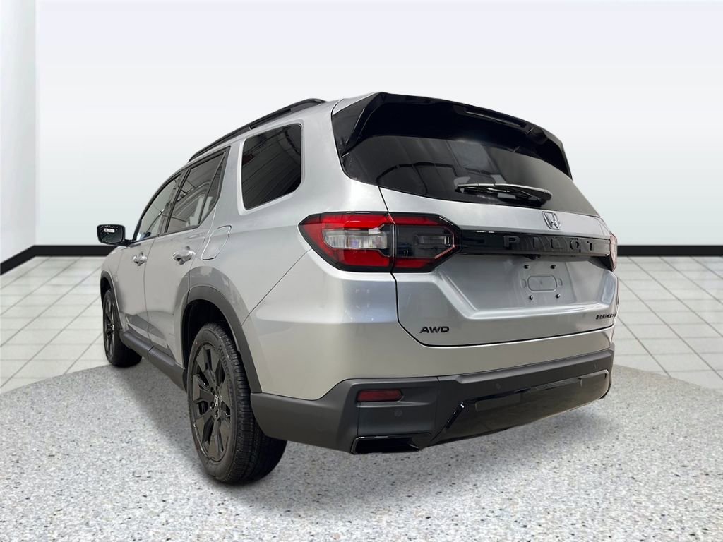 New 2026 Honda Pilot Black Edition image 5