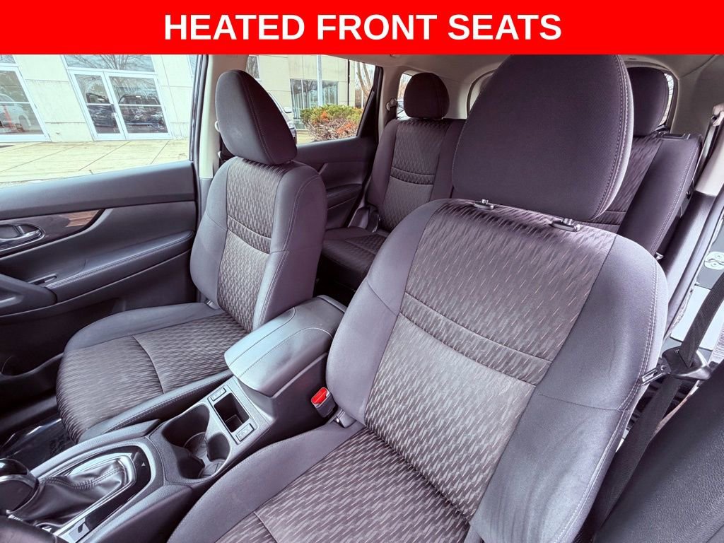 Used 2017 Nissan Rogue SV w/ Midnight Edition Package image 8