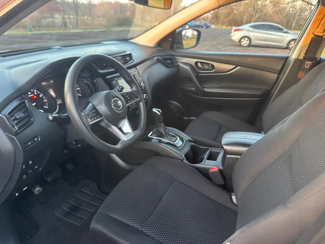 Used 2022 Nissan Rogue Sport S image 7