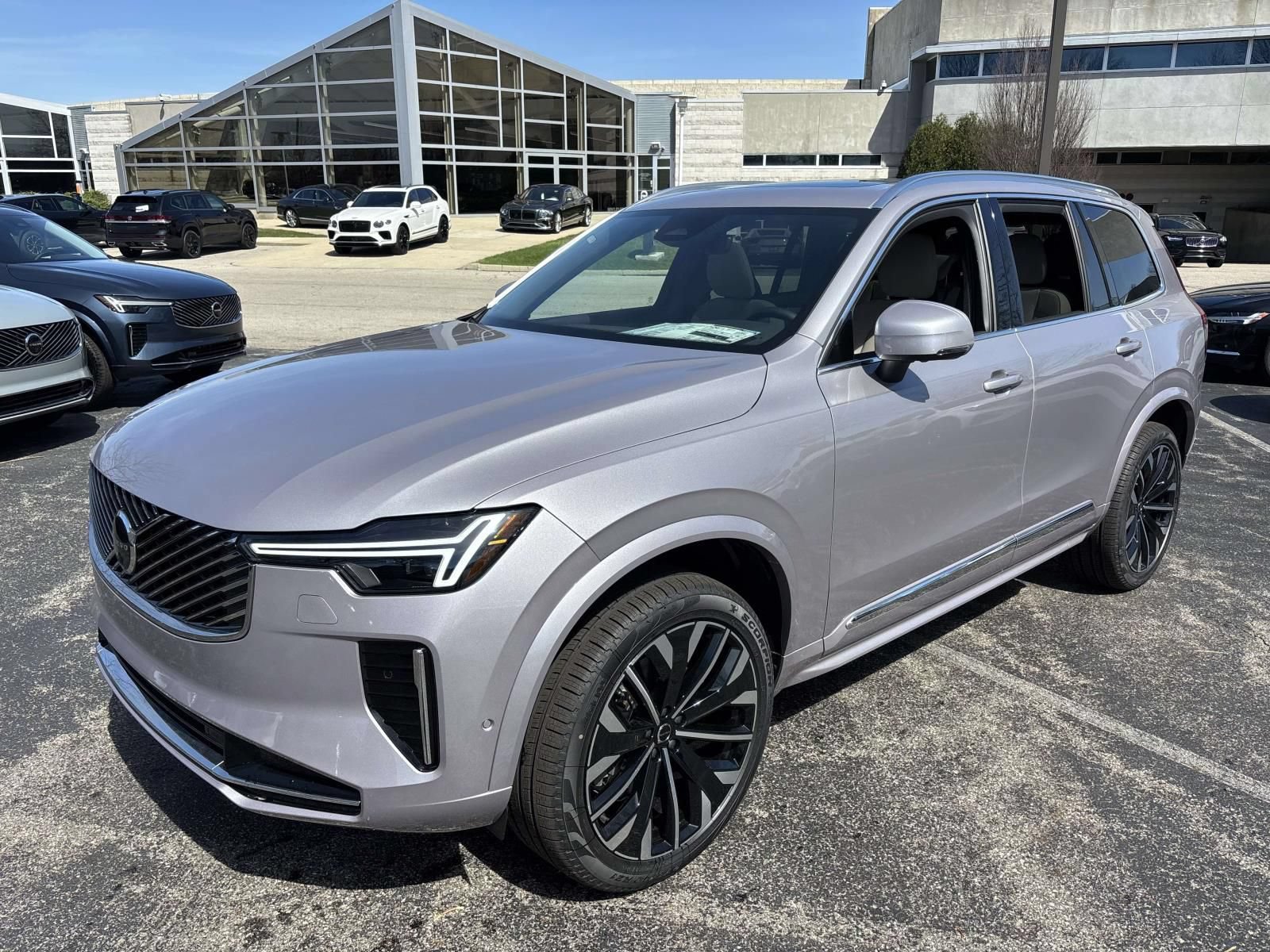 New 2026 Volvo XC90 B5 Plus w/ Protection Package Premier AWD/4WD video 1